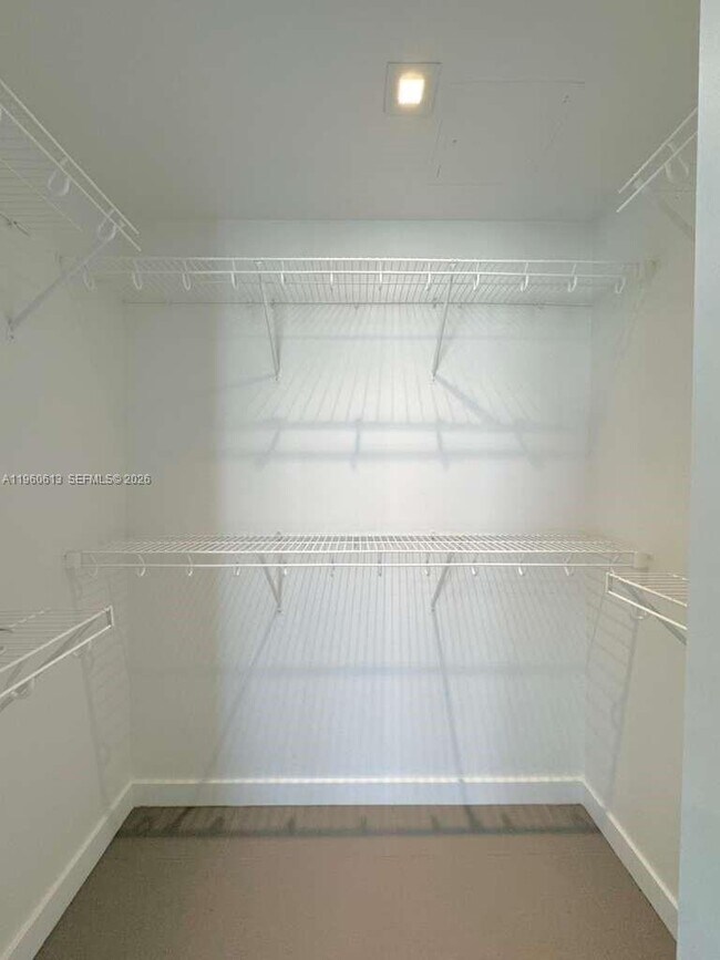 Building Photo - 1600 NE 1st Ave