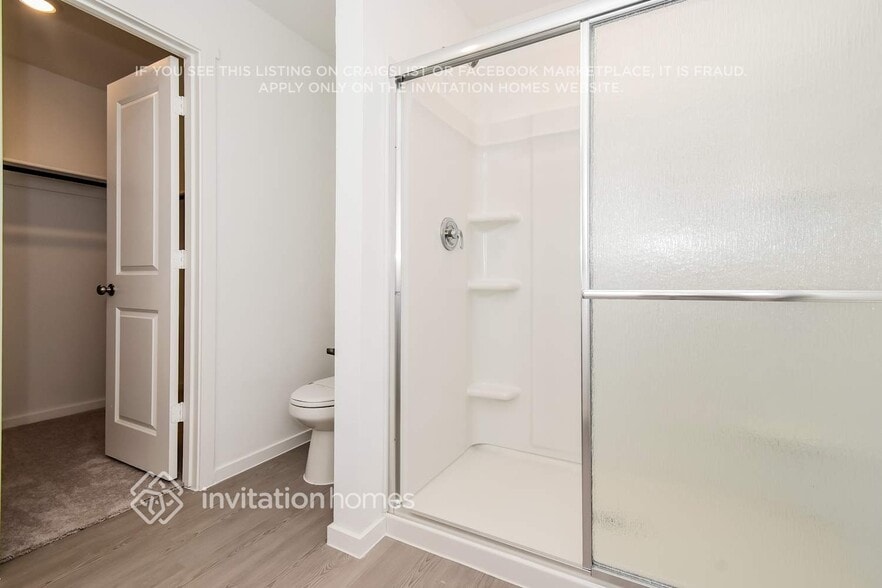 Building Photo - 1407 Merlin Blf St
