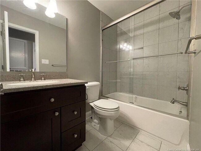 Building Photo - 445 Mcphee Dr