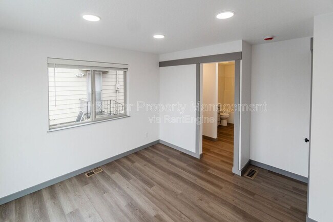 Building Photo - 3519 E 17th Ave