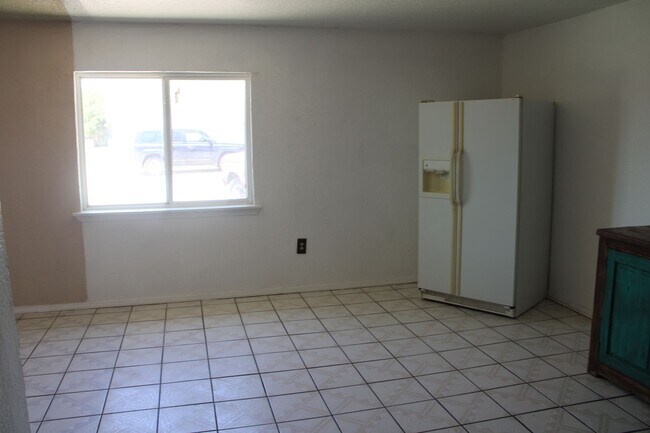 Building Photo - 1368 Reid Rd
