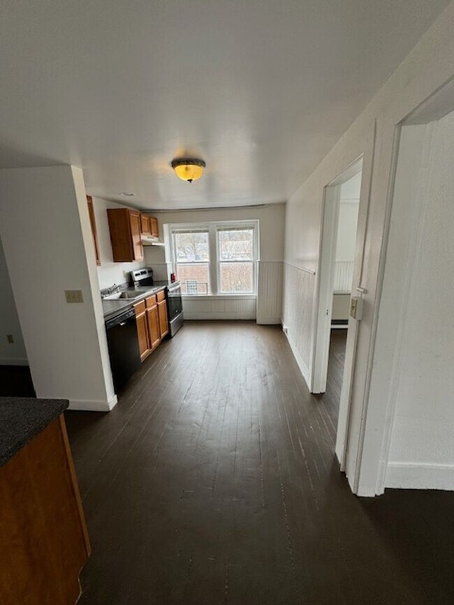 Interior Photo - 120 Main St.