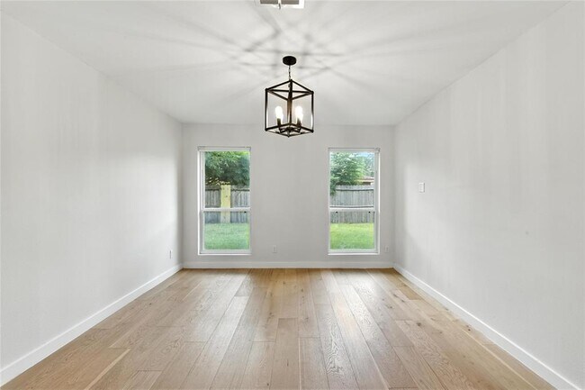 Building Photo - 4814 Warm Springs Rd