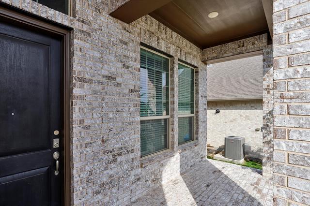 Building Photo - 253 Gill Point Ln