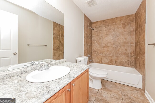 Building Photo - 7054 Merrywood Dr