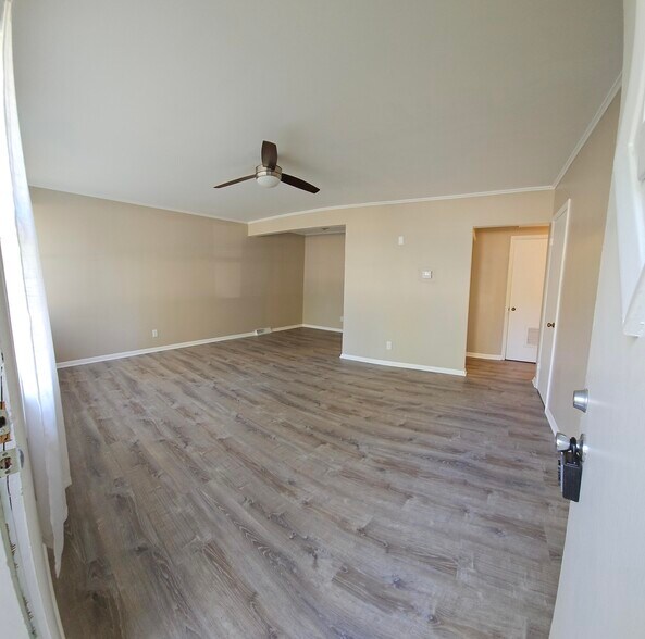 Family Room - 4011 Buckingham Dr