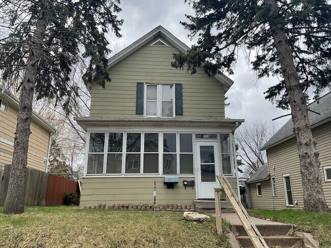 Building Photo - 1024 Euclid St