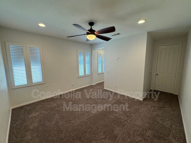 Building Photo - 74049 Kingston Ct W