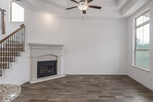 Building Photo - 135 Cartwheel Bend