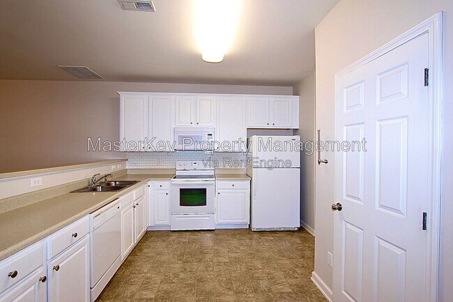 Building Photo - 508 Bayou Ct