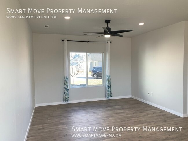 Building Photo - 3553 W Newland St