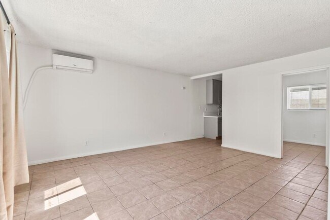 Interior Photo - 11645 Mapledale St
