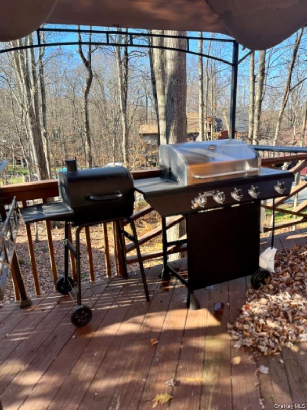 Building Photo - 50 Meadowlark Ln