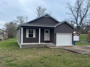 Building Photo - 3-Bedroom Home with Garage and Large Deck in Baxter