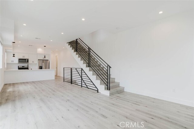 Building Photo - 10853 Otsego St