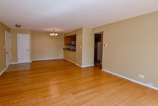 Building Photo - 4506 Kings Walk Dr