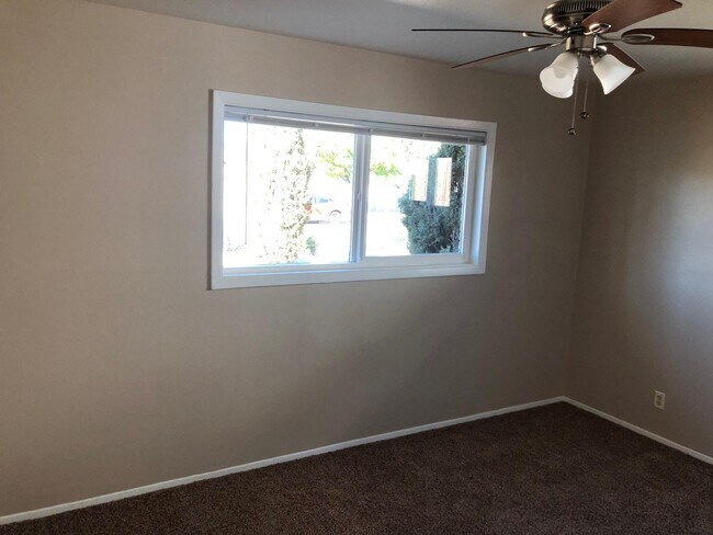 Building Photo - 5800 Bobwhite Ave