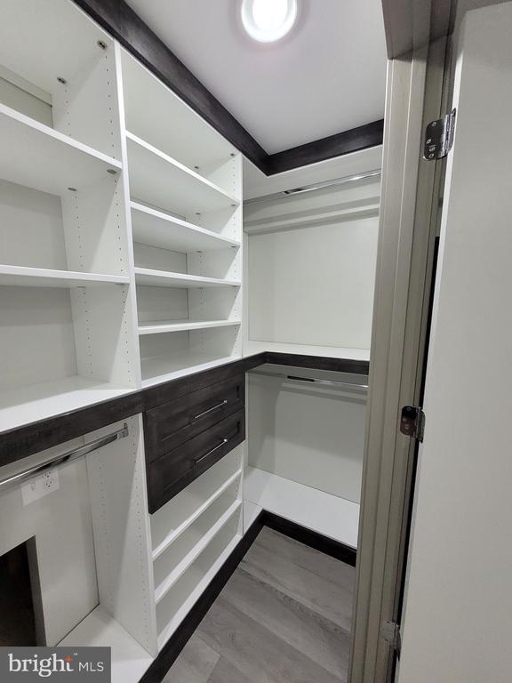 Building Photo - 2710 Rose Valley Dr