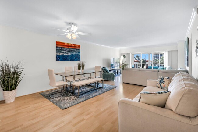 Building Photo - 2871 N Ocean Blvd