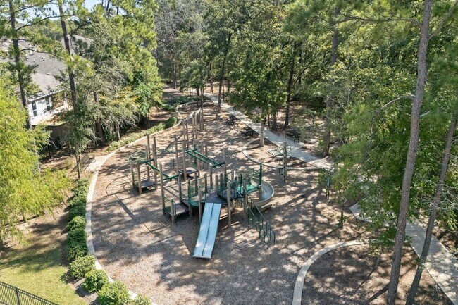 Building Photo - 2811 Ridgecliff Ct