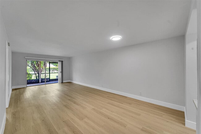 Building Photo - 6200 NW 44th St