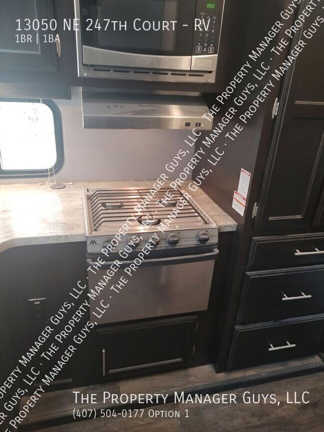 Building Photo - 13050 NE 247th Ct