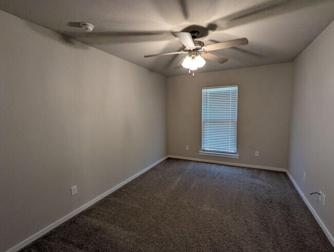 Building Photo - 1628 133rd St