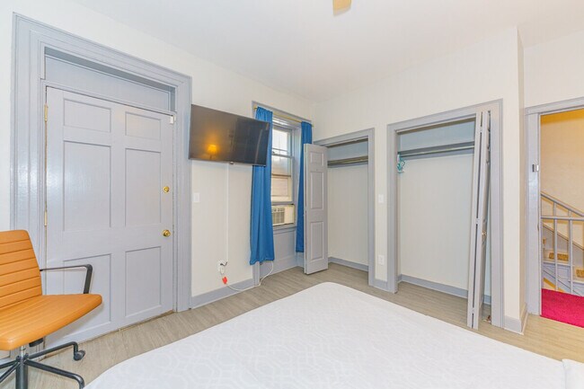 Building Photo - 90 Madison Ave