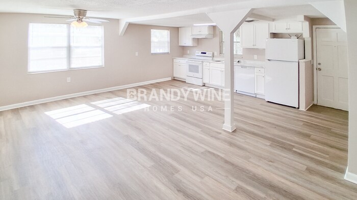 Building Photo - 7307 Cypress Dr