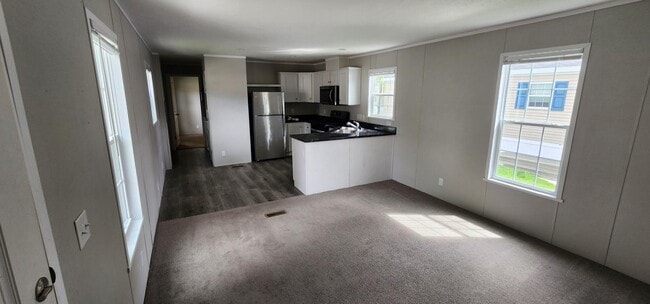 Primary Photo - 2467 8 Mile Rd