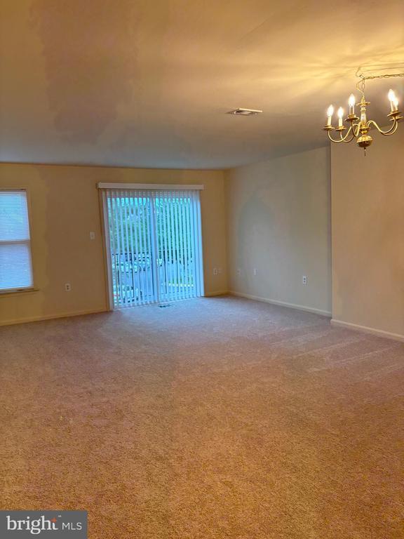 Building Photo - 5604 Gresham Ln
