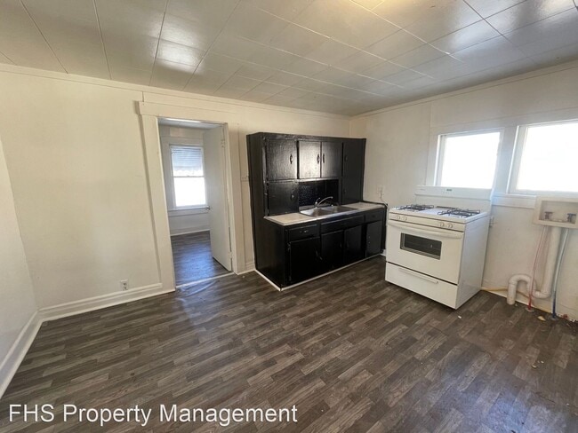 Building Photo - 1 br, 1 bath House - 710 N Kansas Expressway