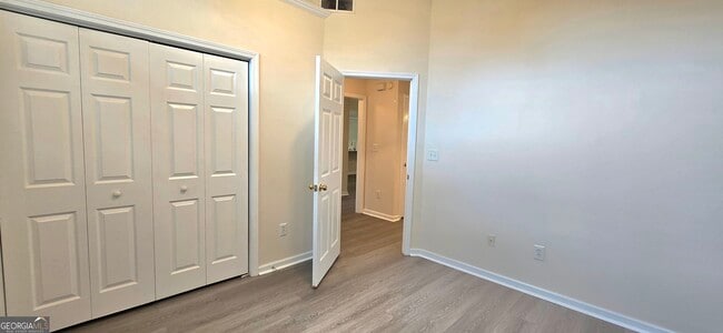 Building Photo - 2 Mill Ridge Pl
