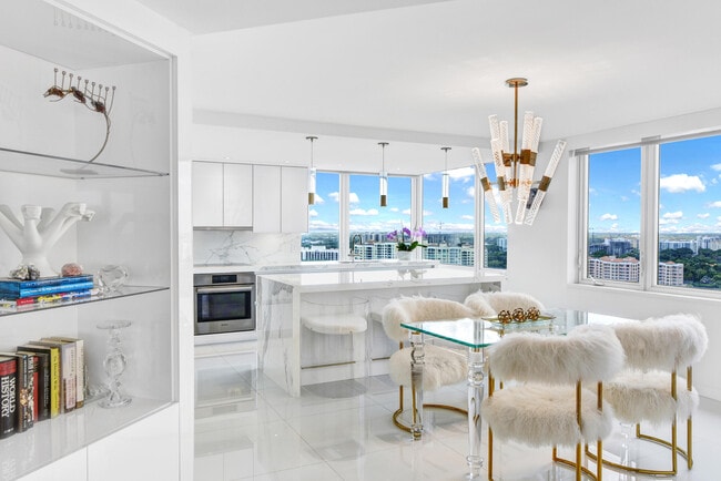 Building Photo - 500 S Ocean Blvd