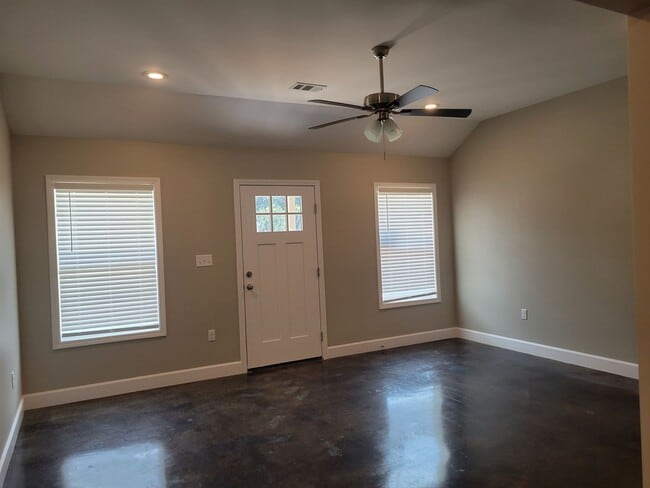 Building Photo - Brand New 3 Bedroom 2 Bathroom Home