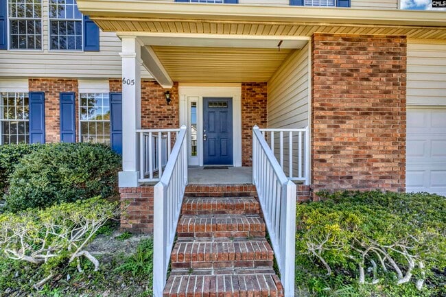 Building Photo - 605 N Donar Dr