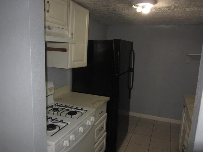 Building Photo - 9714 Galaxy St