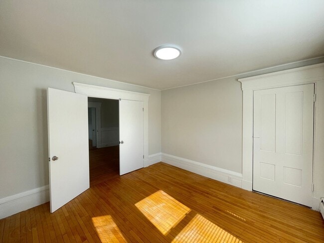 Building Photo - 193 W Mitchell St