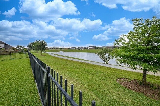 Building Photo - 3506 Gore Creek Dr