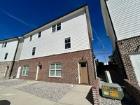 Building Photo - 2 BD 2.5BA TOWNHOME FOR RENT IN NEWLY BUIL...