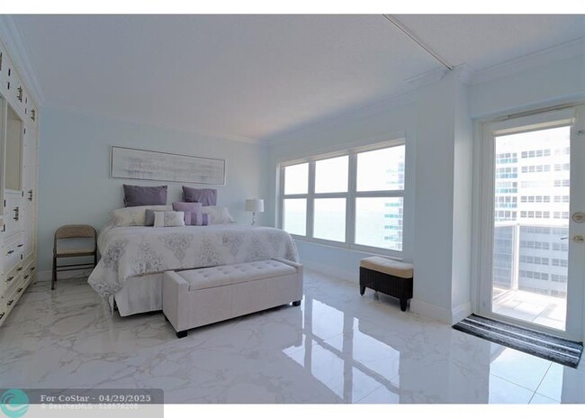 Building Photo - 3500 Galt Ocean Dr
