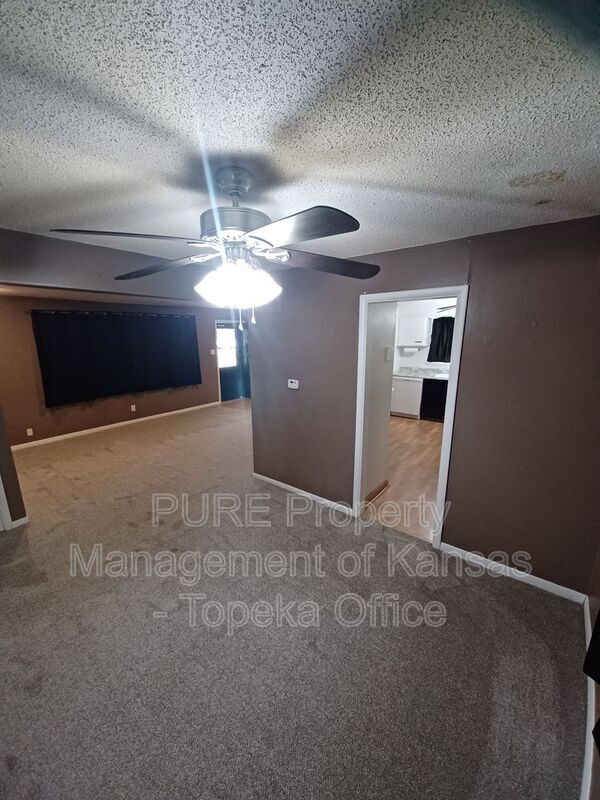 Building Photo - 4227 SW Drury Ln
