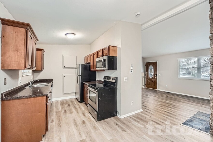 Building Photo - 3974 S Richfield St