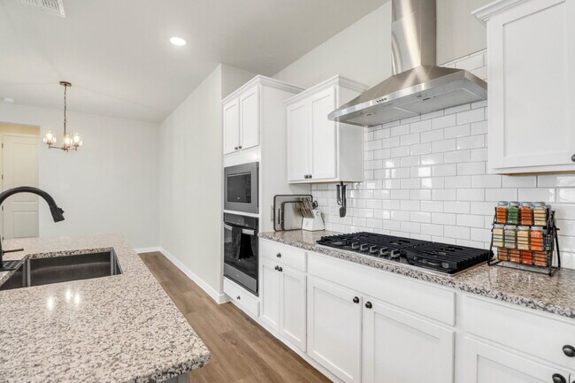 Building Photo - 8730 Thyme Mdw