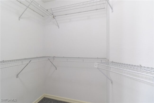 Building Photo - 687 Melville Ct