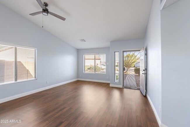 Building Photo - 1422 S 230th Ave