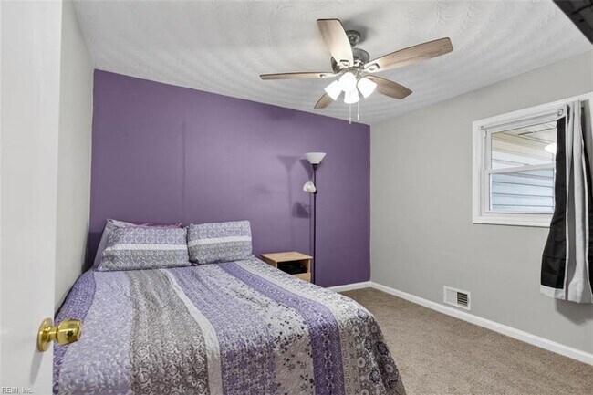 Building Photo - 32 Warren Dr