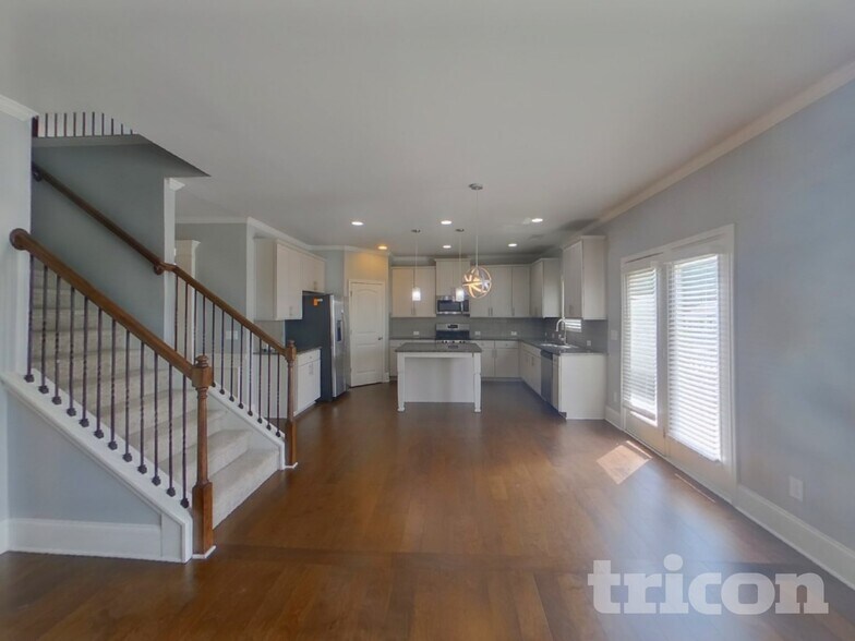 Building Photo - 7064 Demeter Dr