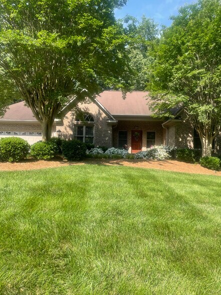 Building Photo - 3280 Midkiff Rd