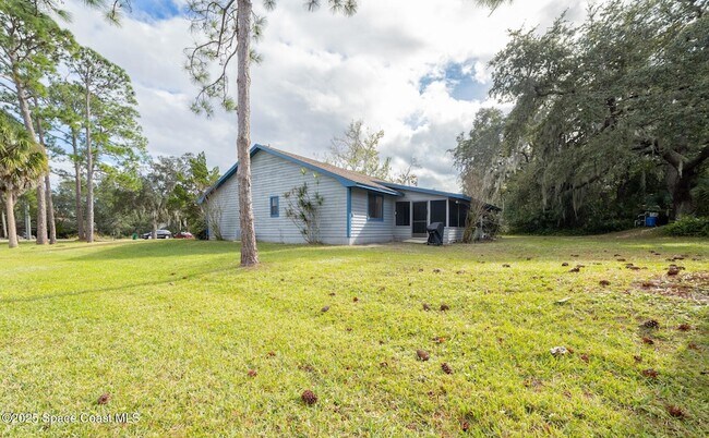 Building Photo - 5612 Sisson Rd